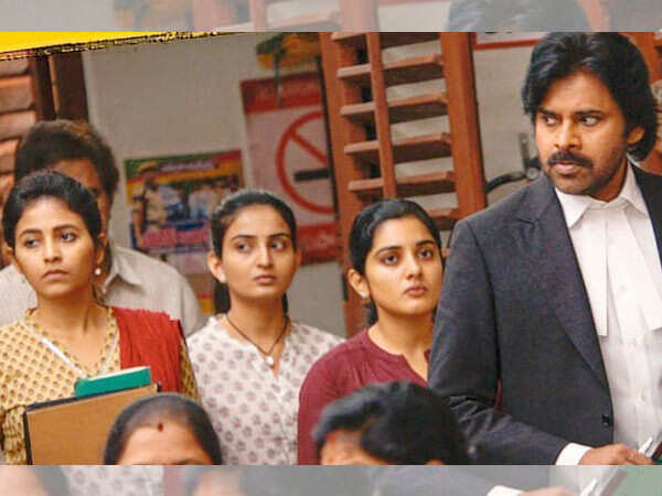 Pawan Kalyans Hard Hitting Lawyer Avatar Is Mind Blowing In The