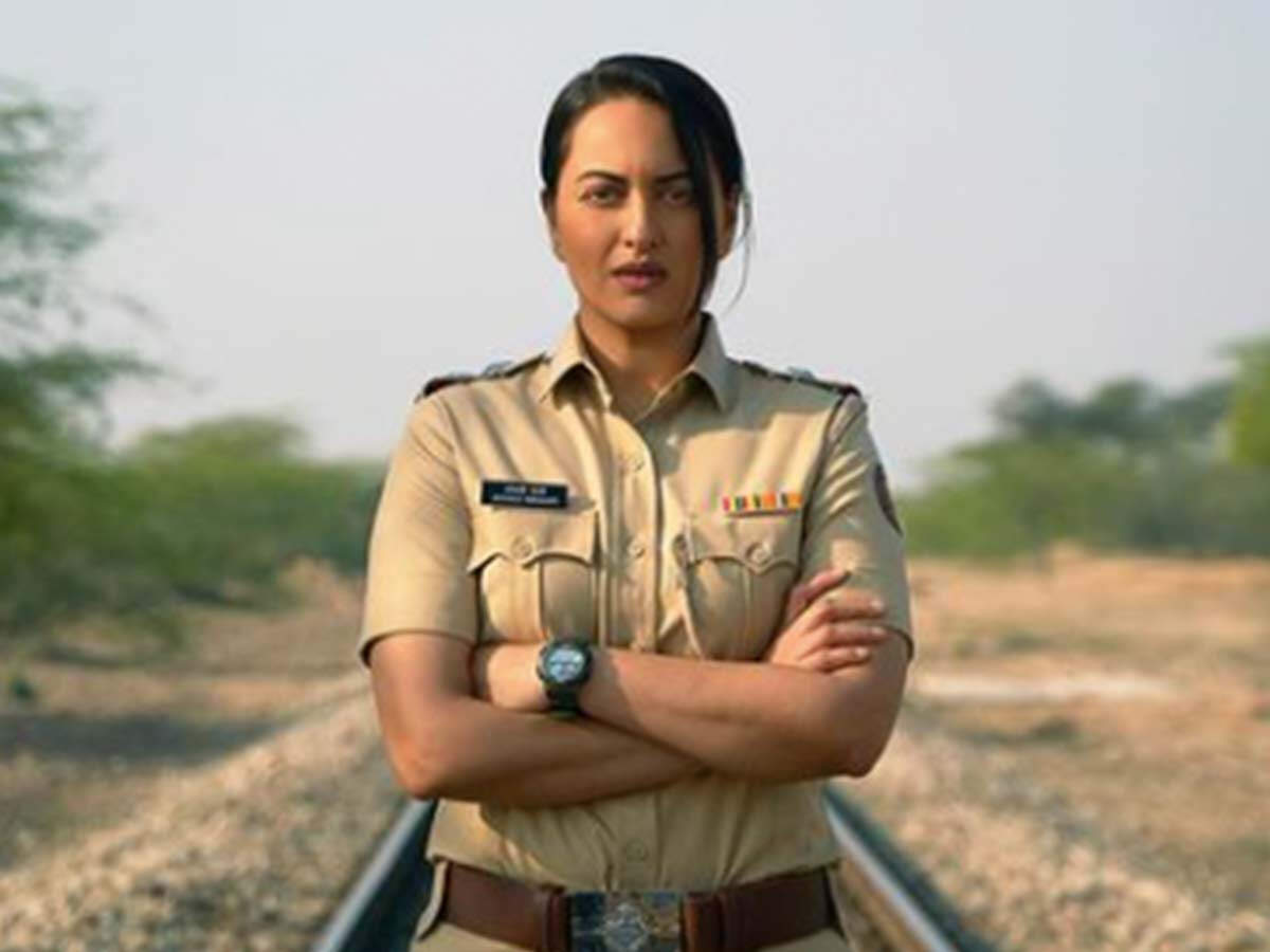 First Look: Sonakshi Sinha plays a fierce cop in her OTT debut 2 Sonakshi Sinha