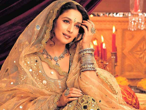 Madhuri Dixit Might Join Sanjay Leela Bhansalis Heera Mandi For A Dance Sequence