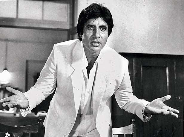 Amitabh Bachchan's New James Bond Look! - Brandsynario
