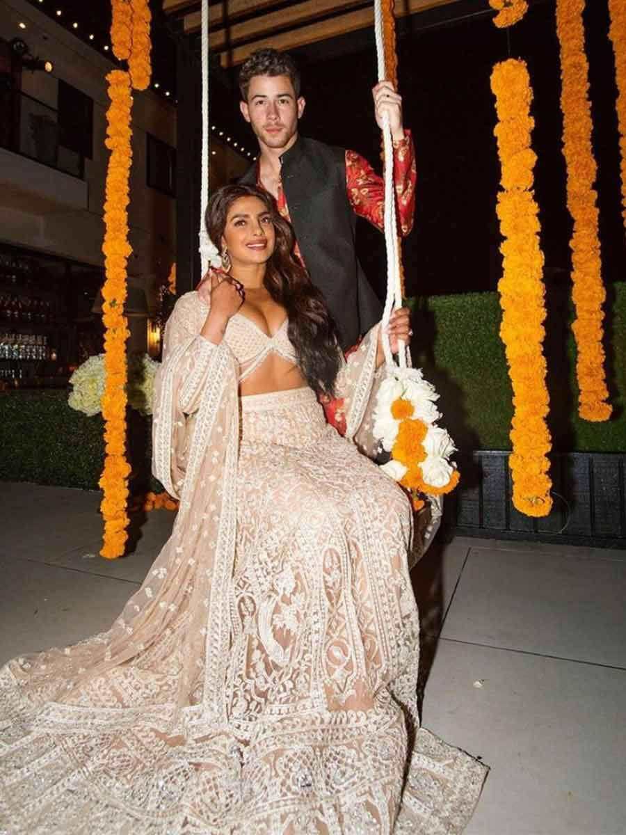 Priyanka Chopra Flaunts Engagement Ring From Nick Jonas [PIC]