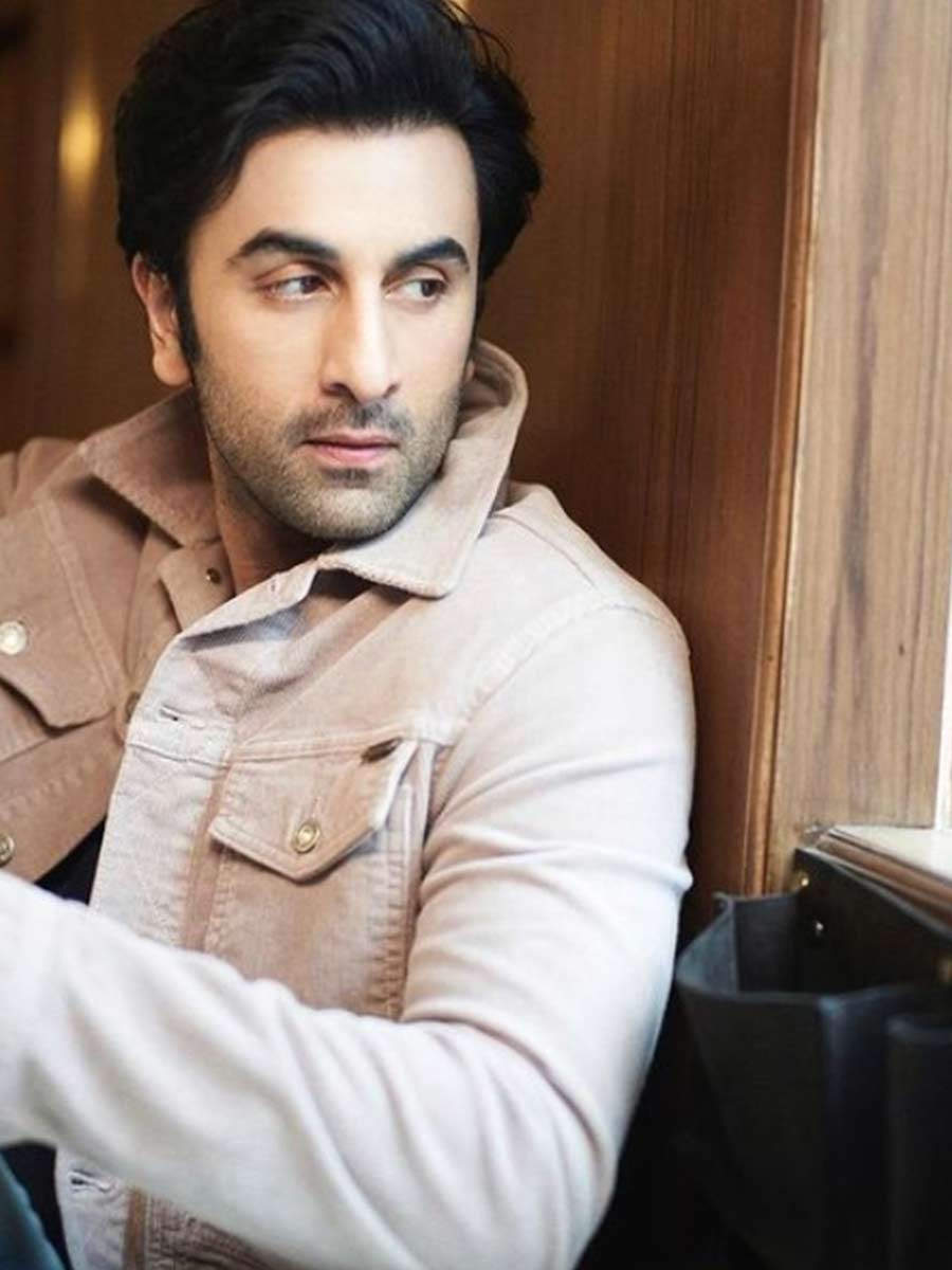 Bombay Velvet or Roy Which Ranbir Kapoor look is your favourite   Indiacom