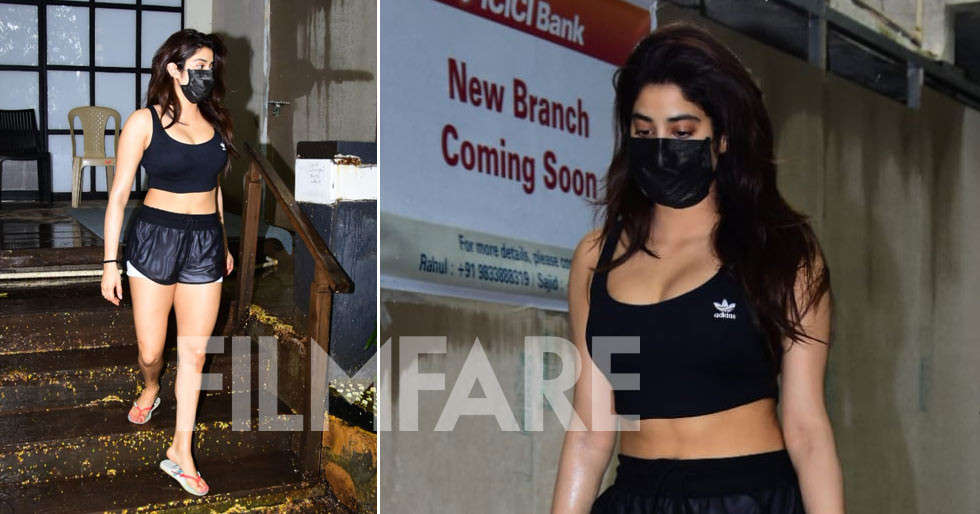 Janhvi Kapoor starts her week with fab workout look