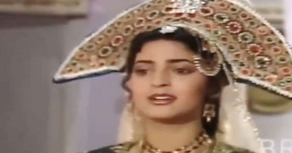 This video of Juhi Chawla from her first present is nostalgic as hell