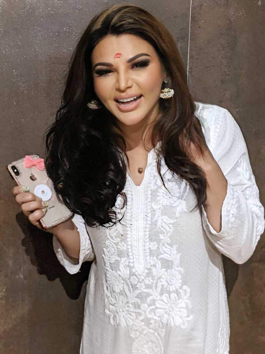 I have always been a one woman army” - Rakhi Sawant 