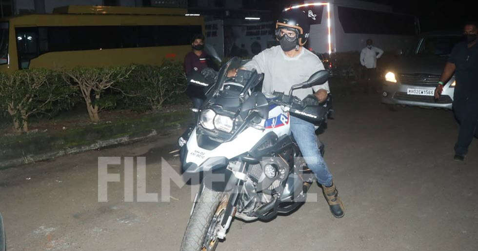 In footage: Shahid Kapoor appears good in his biker avatar