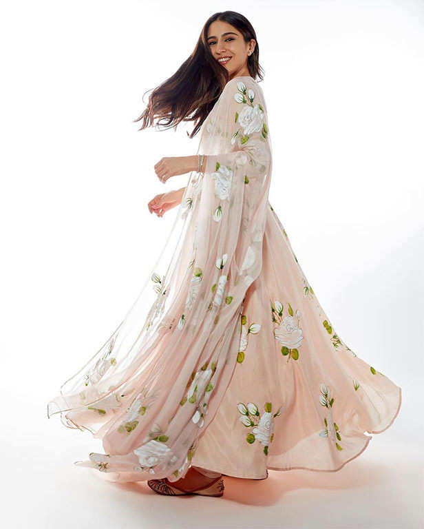 Floral Outfits : Sara Ali Khan.