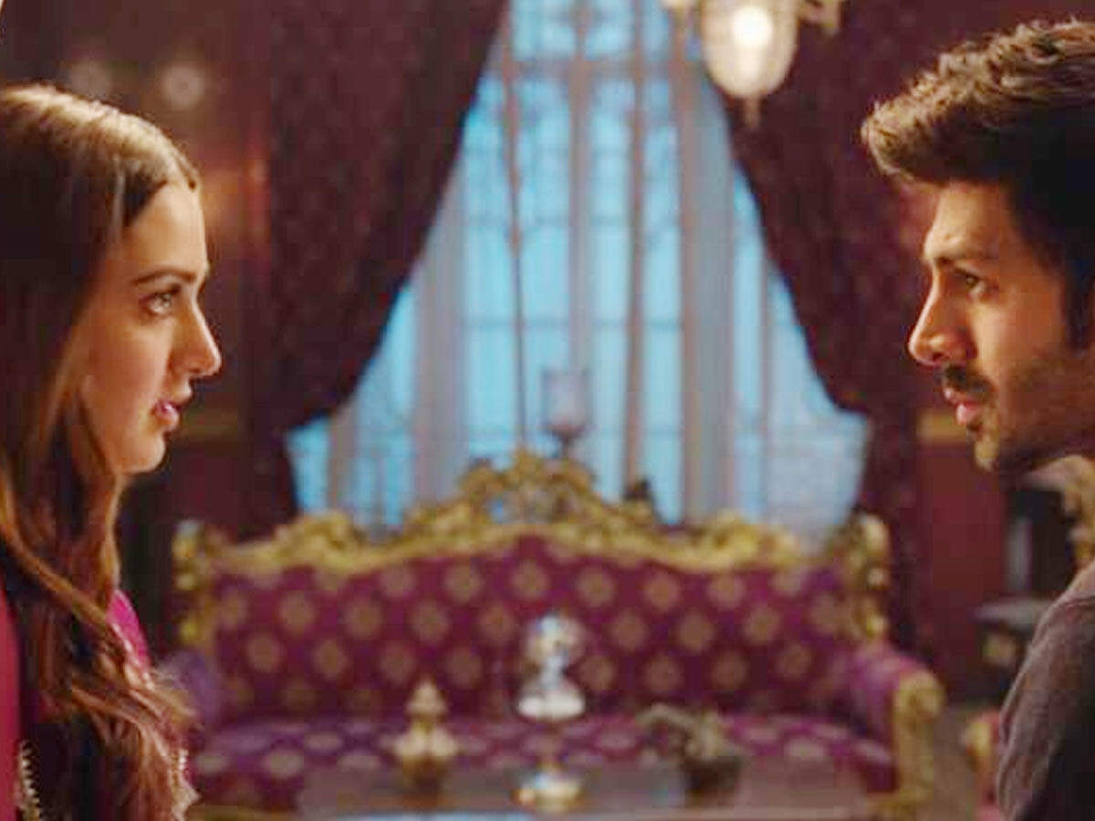 Kartik Aaryan and Kiara Advani in Bhool Bhulaiyaa 2