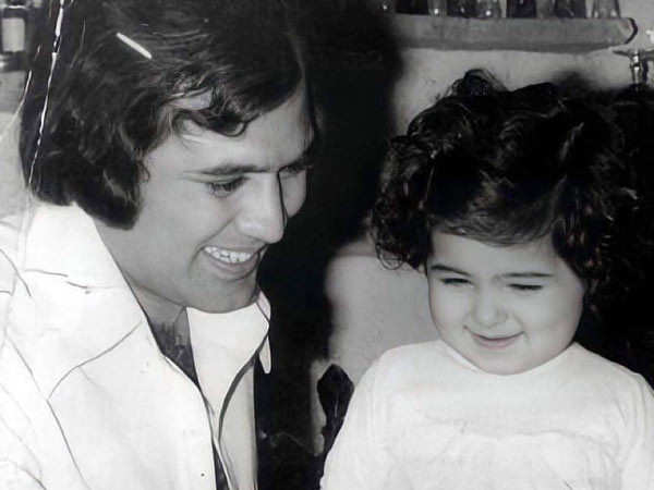 Here’s a throwback childhood picture shared by Twinkle Khanna with the late Rajesh Khanna