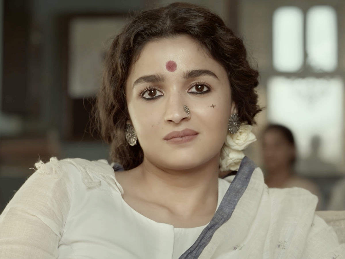 Alia Bhatt in the role of Gangubai.