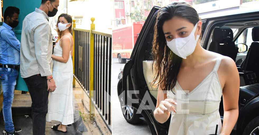 Pictures: Alia Bhatt Clicked In Mumbai 