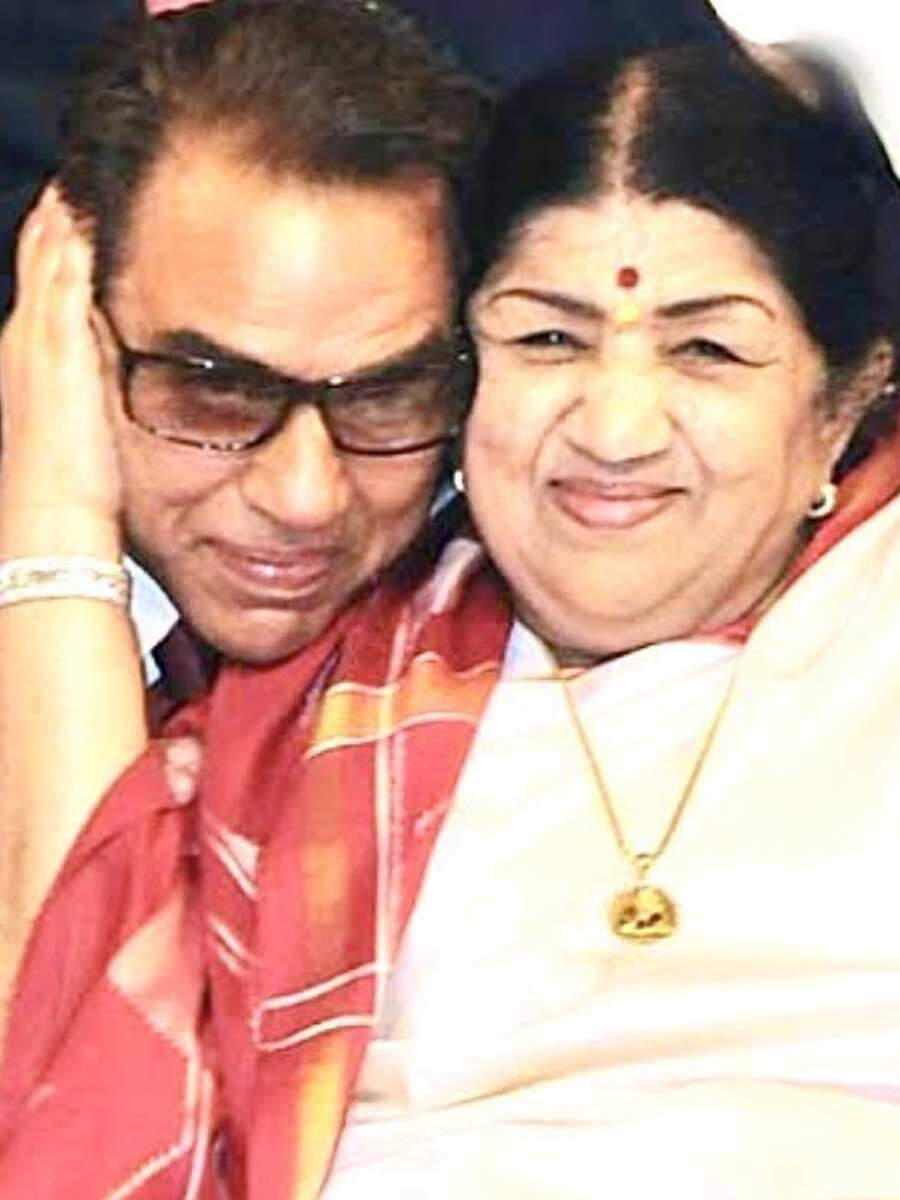 Dharmendra Remembers Lata Mangeshkar, Shares An Emotional Clip 