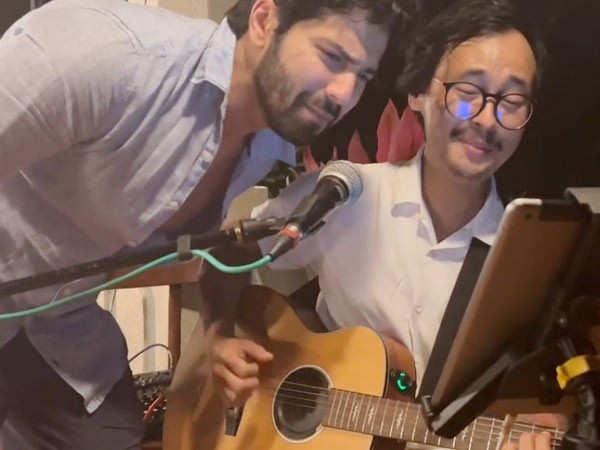 Video: Varun Dhawan sings Badrinath Ki Dulhania song, Humsafar