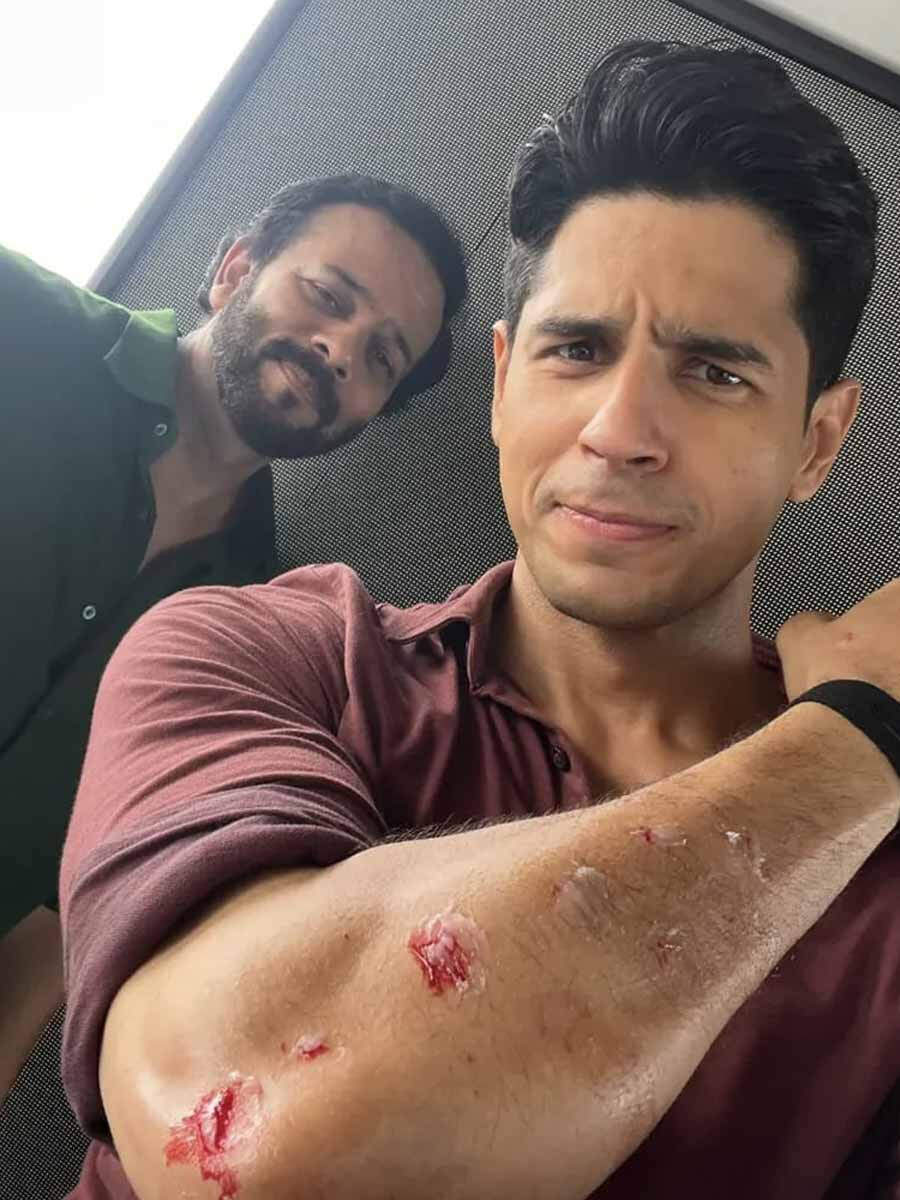 Siddharth Malhotra Siddharth Malhotra Siddharth Malhotra