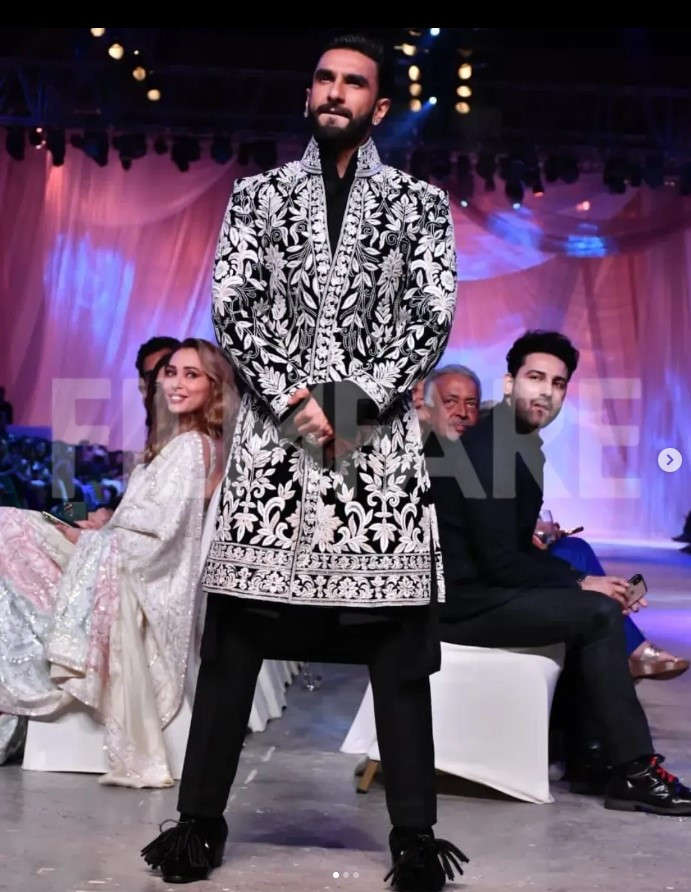 Ranveer Singh at manish Malhotra Mijwan Show