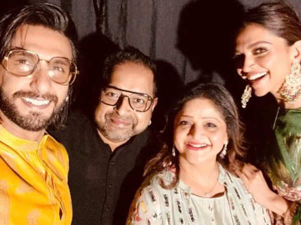 Deepika Padukone and Ranveer Singh steal the show at Shankar Mahadevan's US concert. Watch