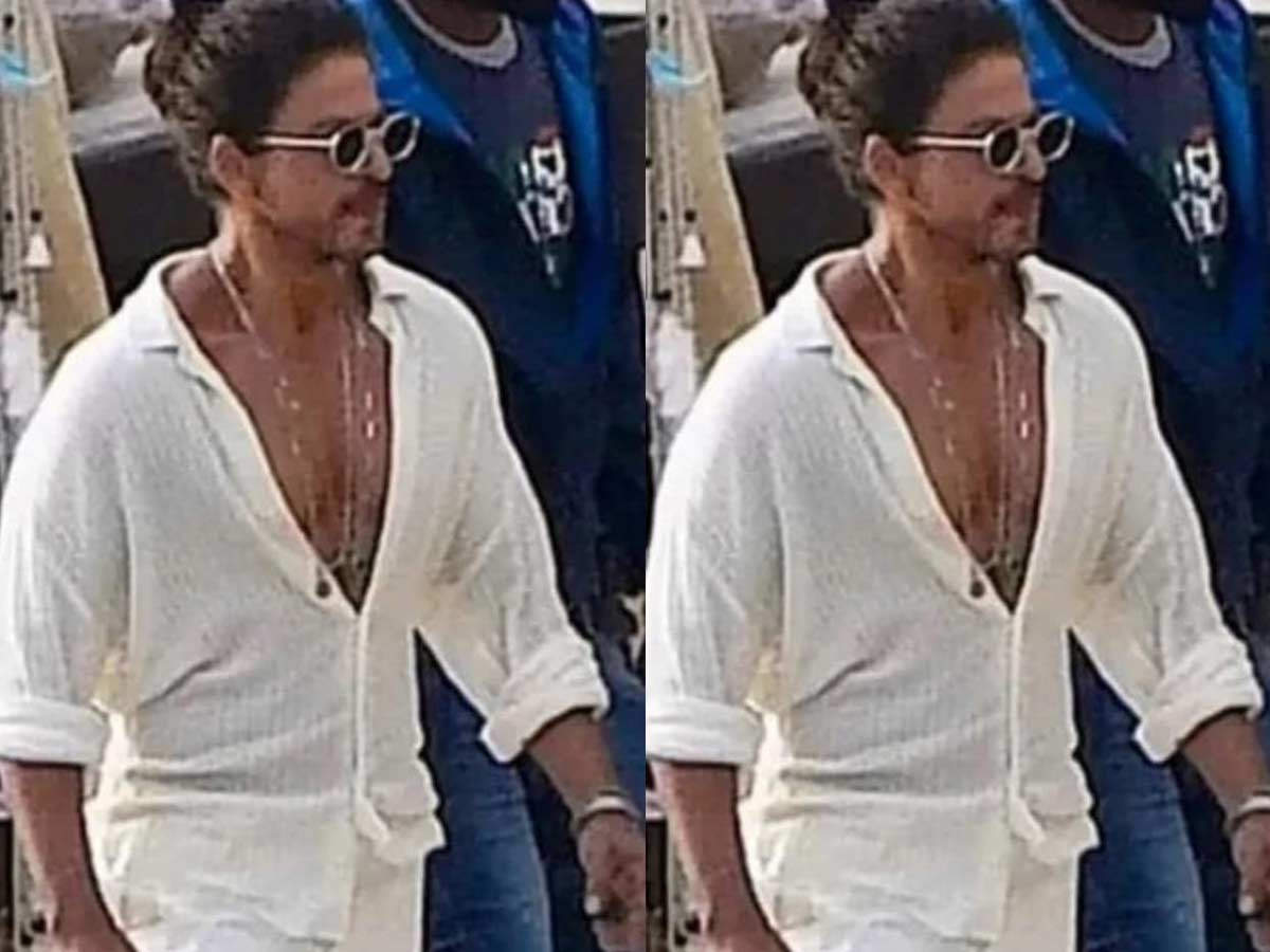 Latest pic of SRK.. He looks different, somethings off but I can't