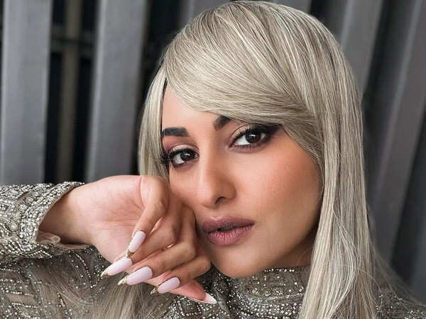 Sonakshi Sinha shows off her stunning ash-blonde hair in new photos