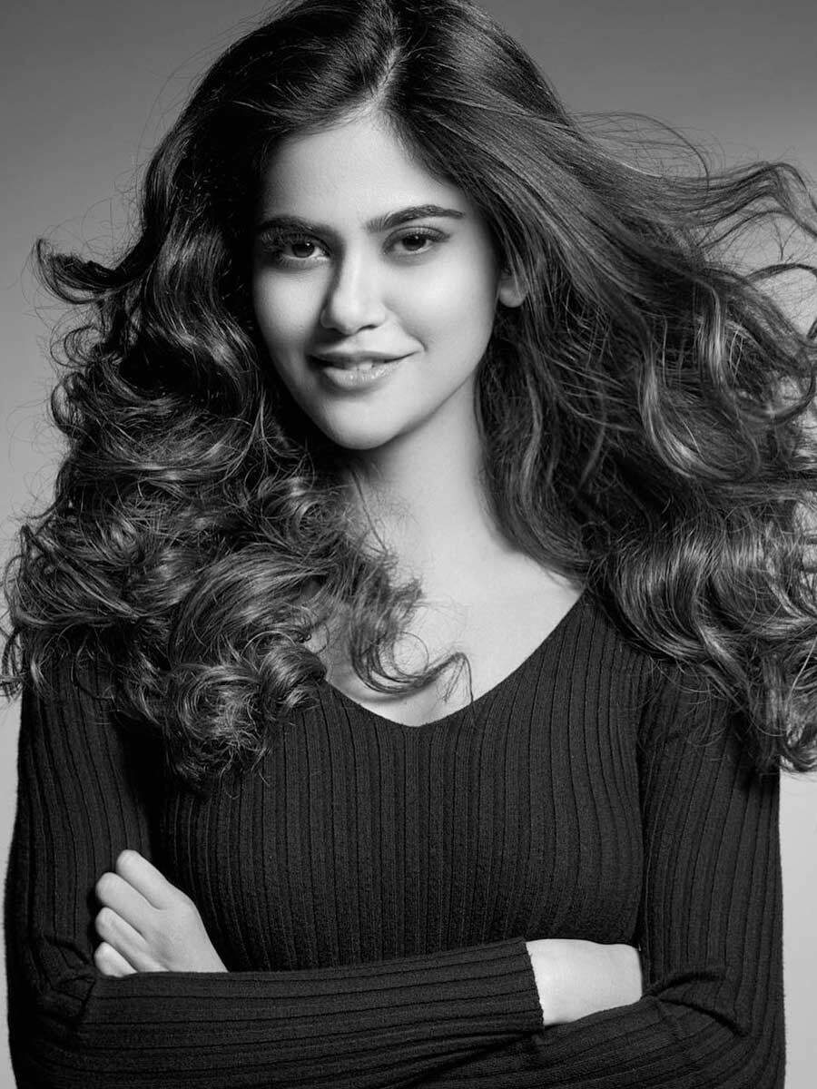 Aaditi Pohankar Photo shoot.