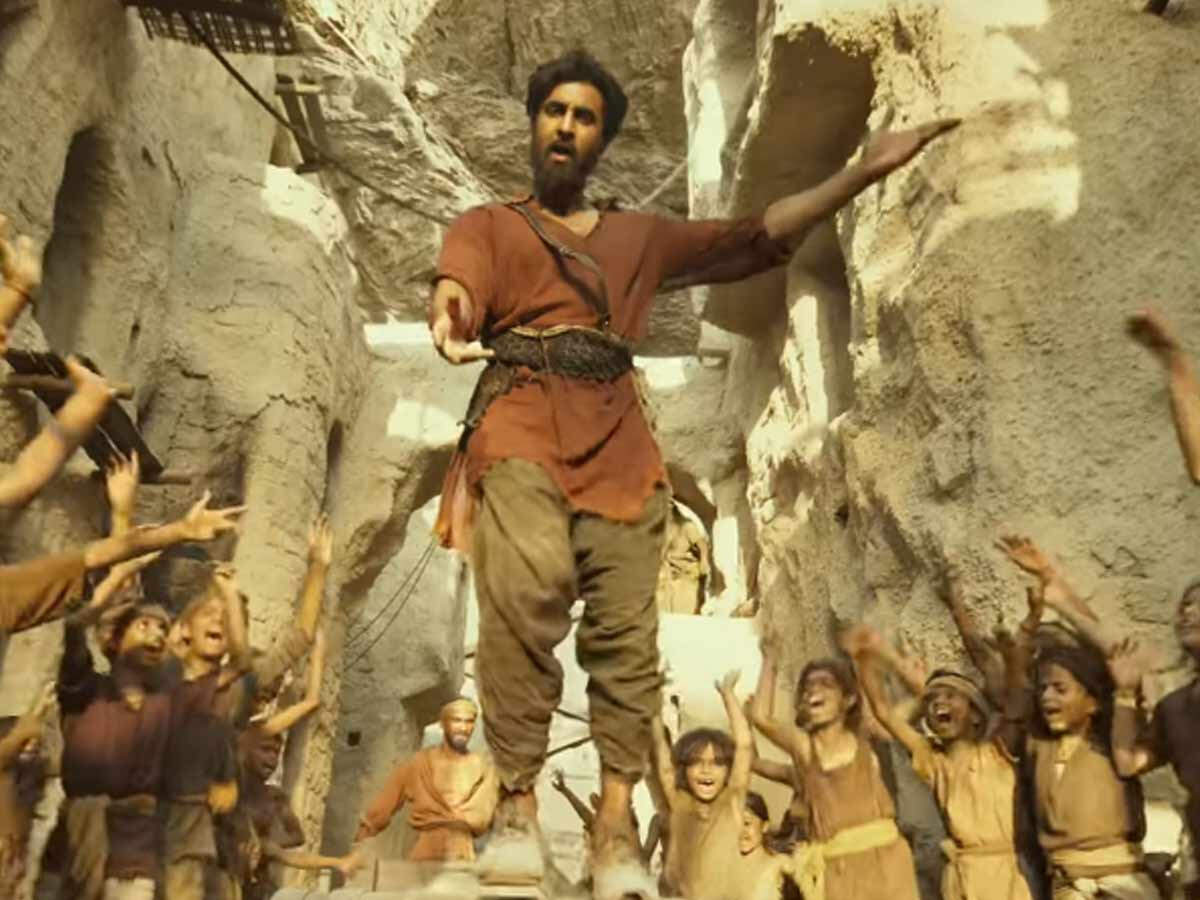Ji Huzoor Song from Ranbir Kapoor's upcoming film Shamshera.
