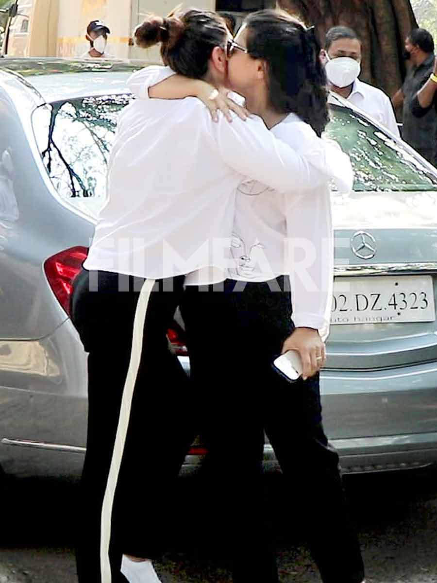 Kajol and Kareena Kapoor Khan together.