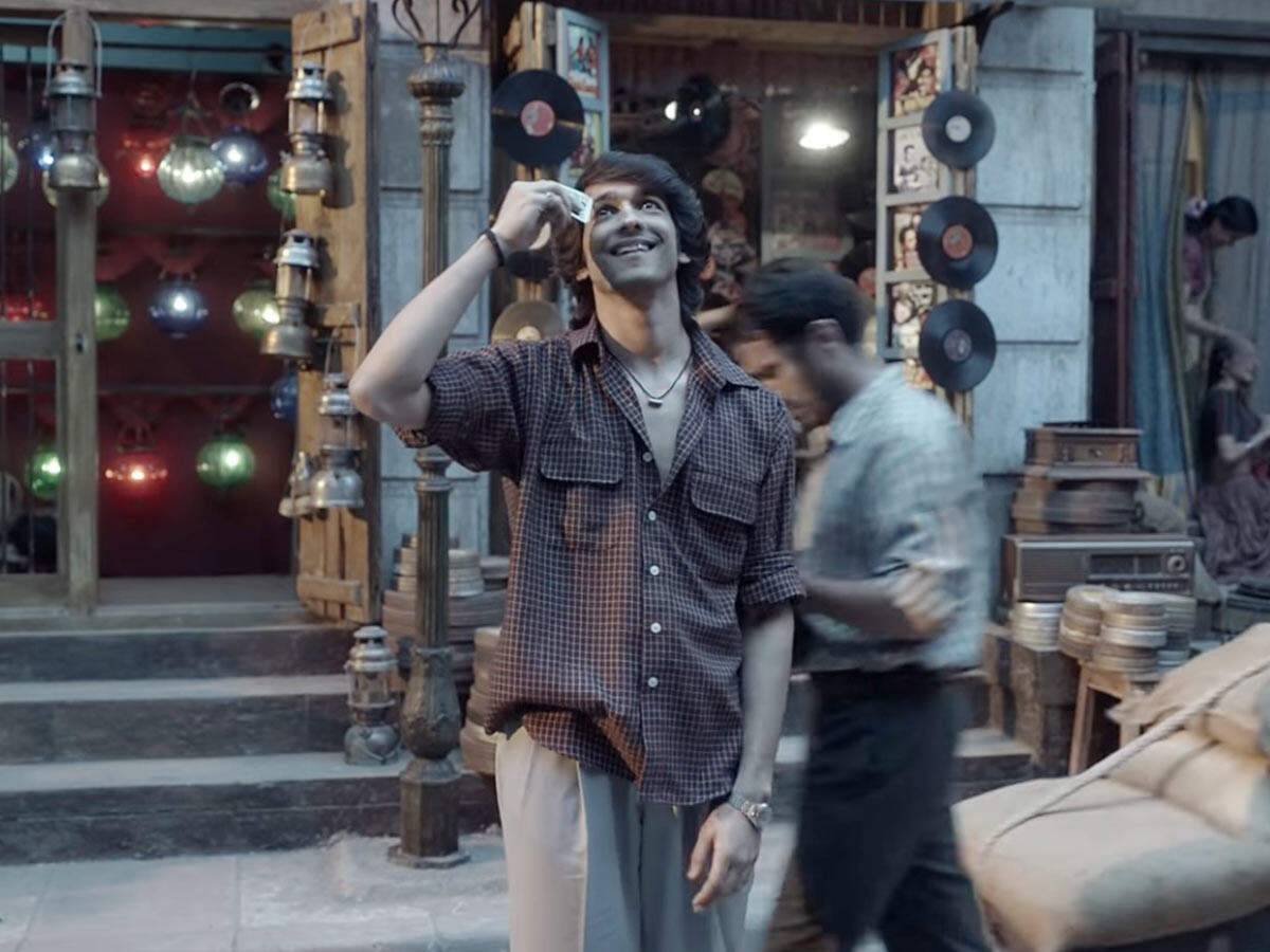 Shantanu Maheshwari still from Gangubai Kathiawadi.