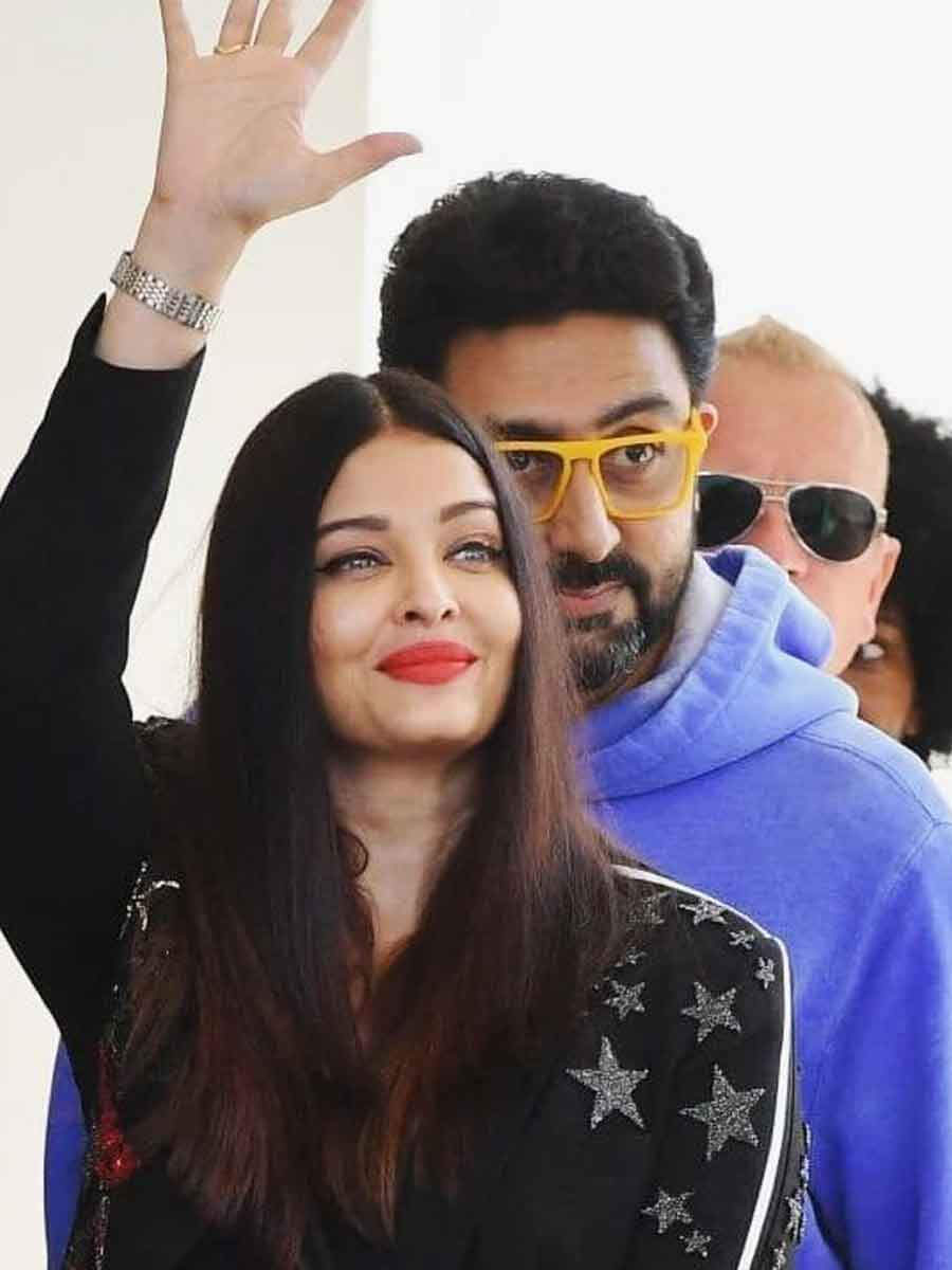 Cannes 2022 Aishwarya Rai Bachchan receives a lavish as she