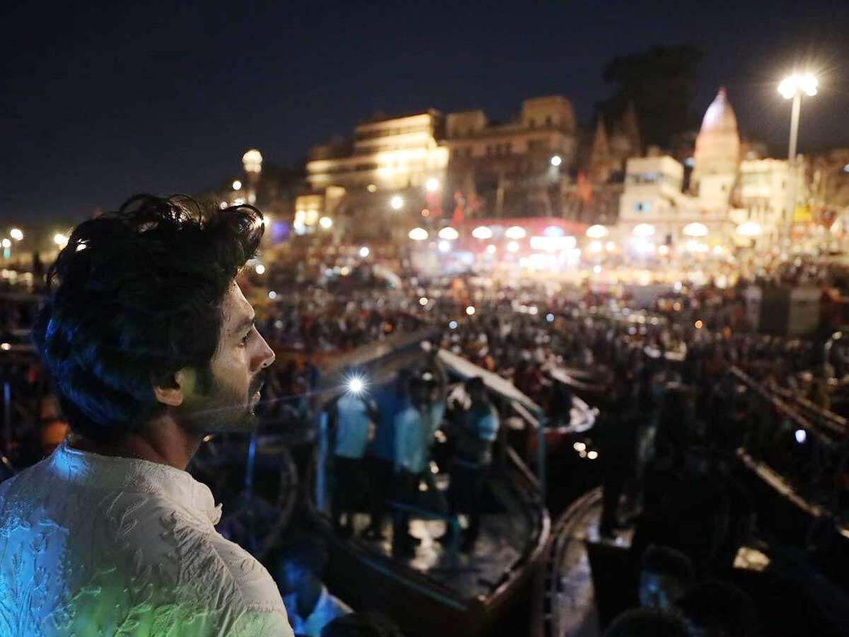 Kartik Aaryan visits Varanasi