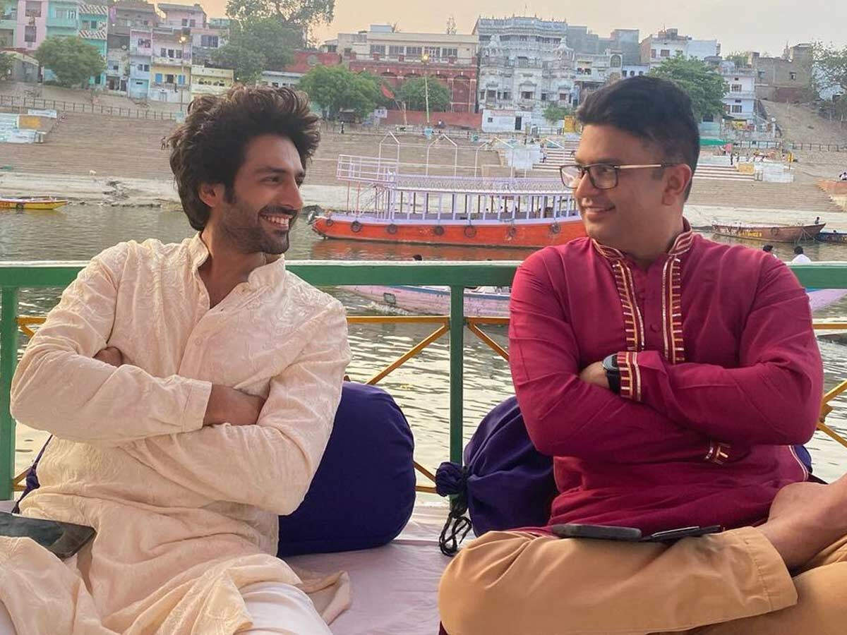 Kartik Aaryan visits Varanasi