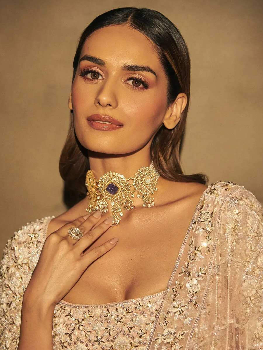 Manushi Chhillar Prithviraj