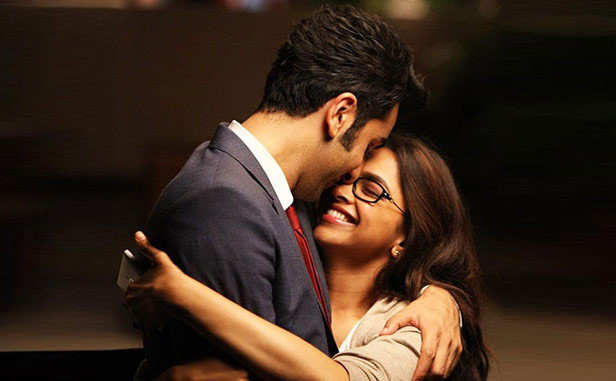 Romantic Bollywood Movie - Yeh Jawaani Hai Deewani