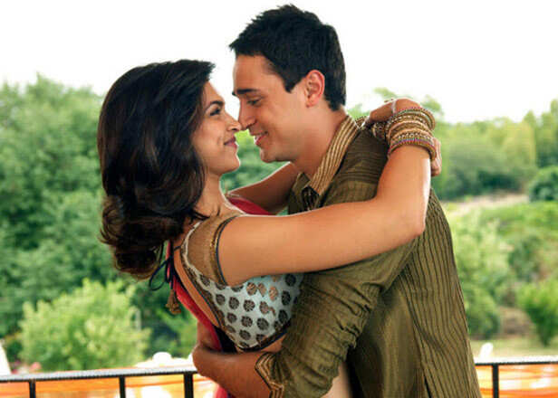 Romantic Movie - Break Ke Baad