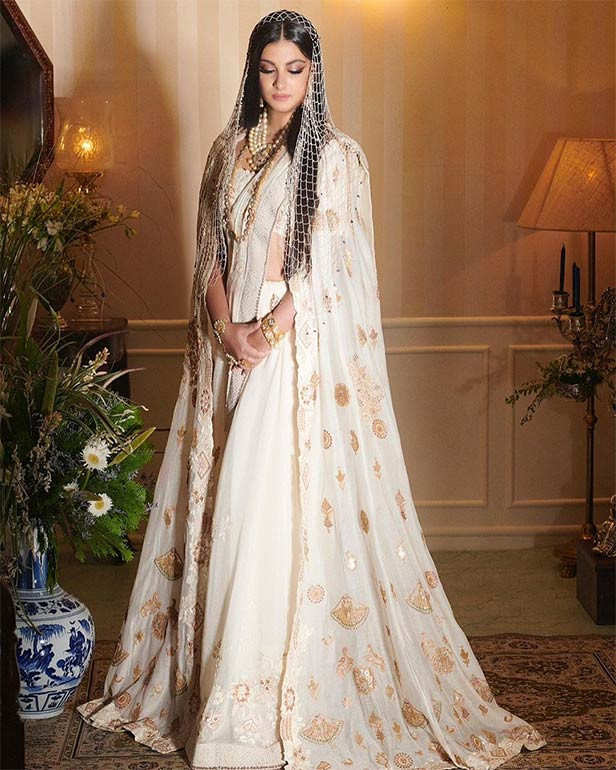 Rhea Kapoor Bridal Outfits