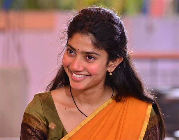 Filmfare Awards South 2022 Telugu Best Actor In A Leading Role Female Winner - Sai Pallavi For Love Story