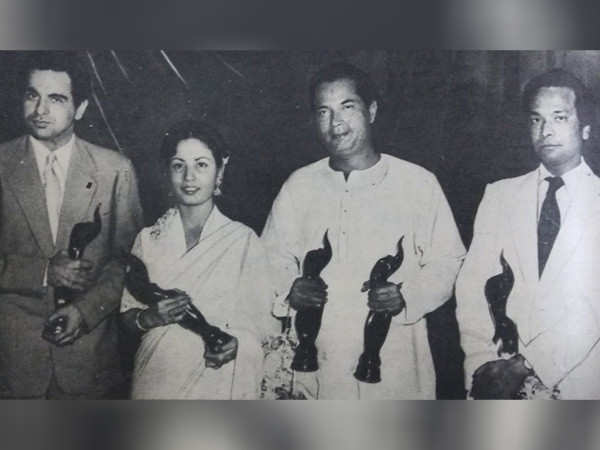 Filmfare Throwback: Here Are Some Fun Facts About The Filmfare Awards