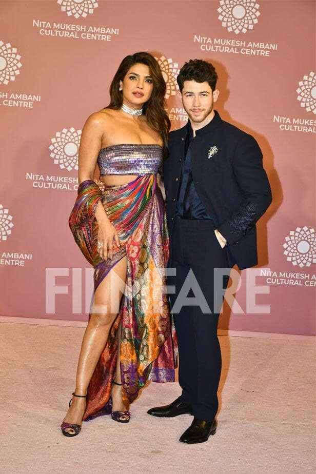 Priyanka Chopra Ranveer Singh Gallan Godiyaan