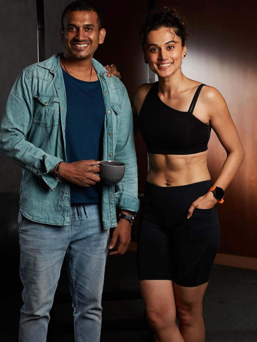 Taapsee Pannu's new pic with her trainer is serving fitness goals ...