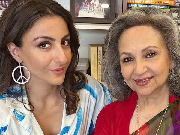 Soha Ali Khan poses with Sharmila Tagore in a gorgeous new pic, see inside