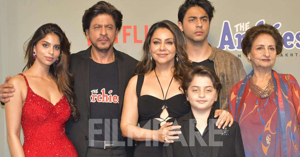 Shah Rukh Khan sports a The Archies tee to support Suhana Khan at the ...