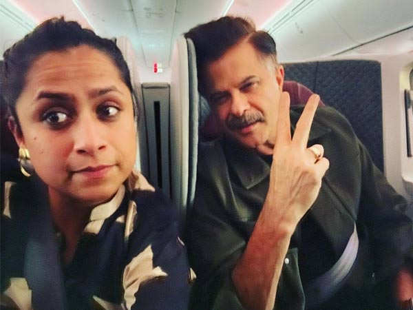 A woman passenger reveals Anil Kapoor held her hand and calmed her down during a turbulent flight