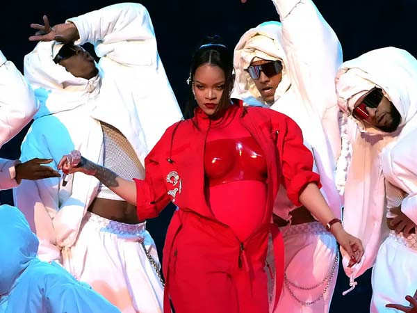 Rihanna's big Super Bowl reveal