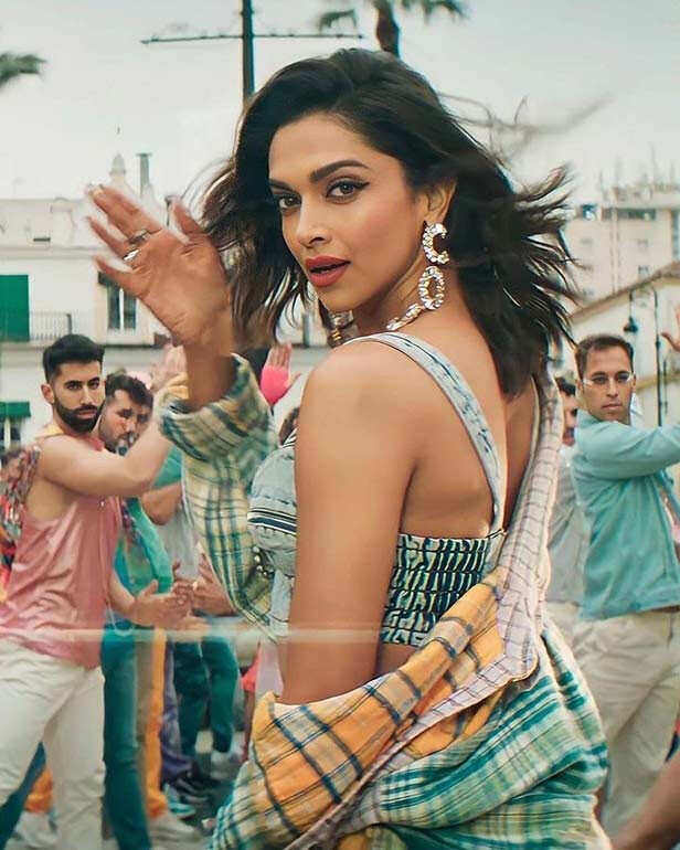 Deepika Padukone's sexy corset over shirt with jeans look at