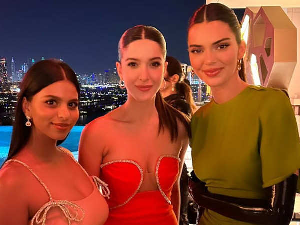 Suhana Khan, Shanaya Kapoor partied with Kendall Jenner in Dubai. Pics go viral
