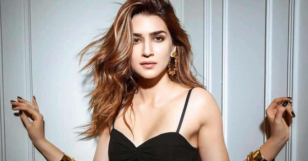 Birthday Special: From The Crew to Ganapath Part 1, 5 Upcoming Films starring Kriti Sanon - Vimarsana News