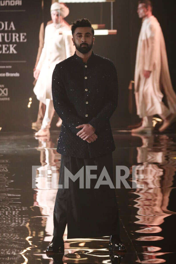 Ranbir Kapoor Can't Get Enough Of Black