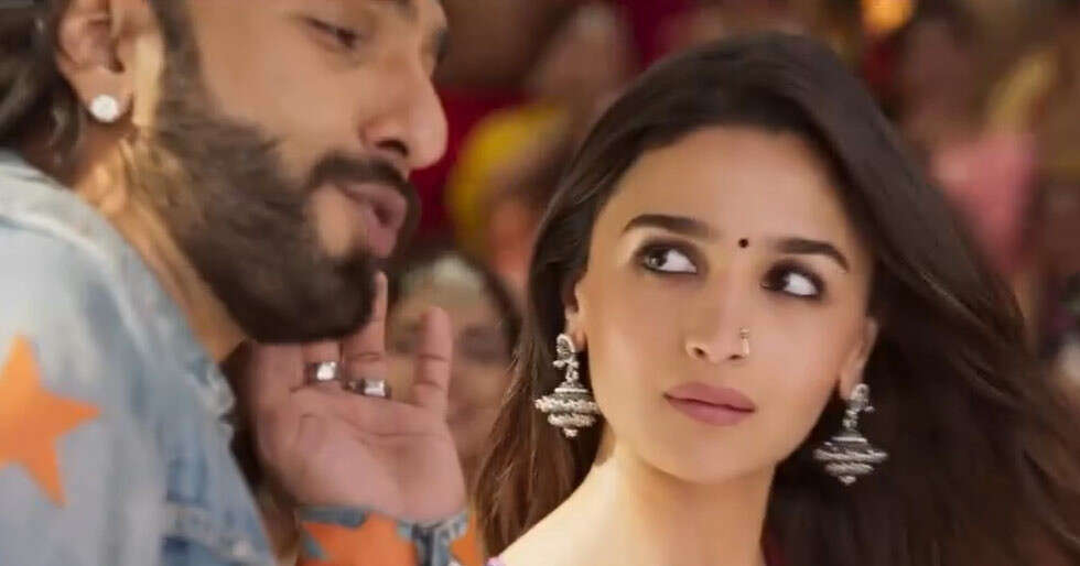 Ranveer Singh playfully taunts Alia Bhatt in the latest teaser of Rocky Aur Rani Kii Prem Kahaani song – Unveiling “What Jhumka”