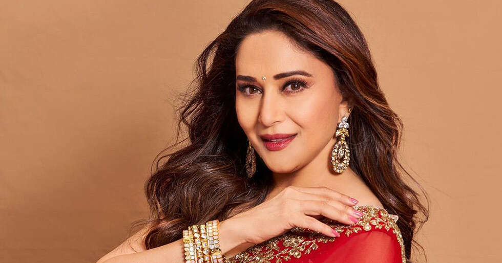 Madhuri dixit in red saree best sale