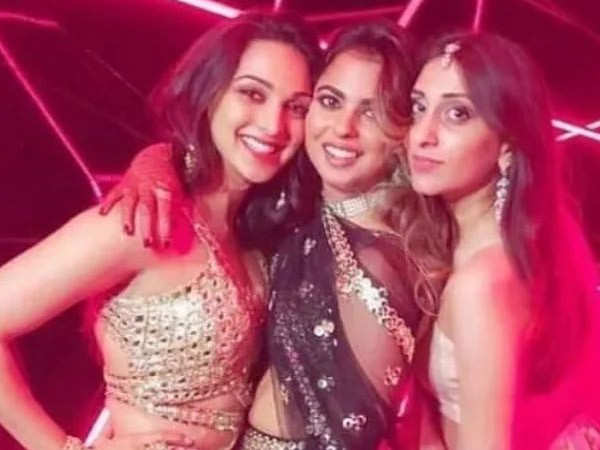 Kiara Advani poses happily with bridesmaids Isha Ambani and Anissa Malhotra Jain