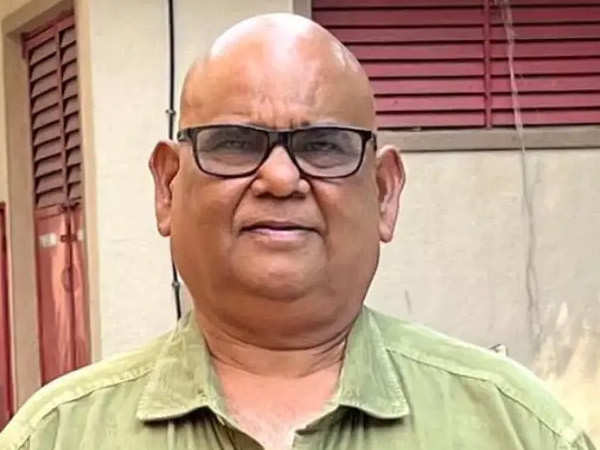 Ananya Panday, Subhash Ghai and others pay tribute and condolences to actor-filmmaker Satish Kaushik