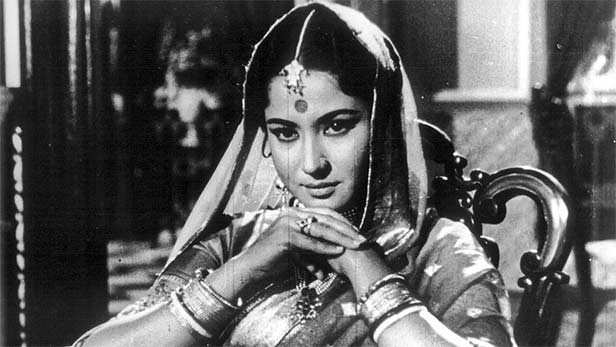 Women's day: Meena Kumari in Sahib Bibi Aur Ghulam (1962)